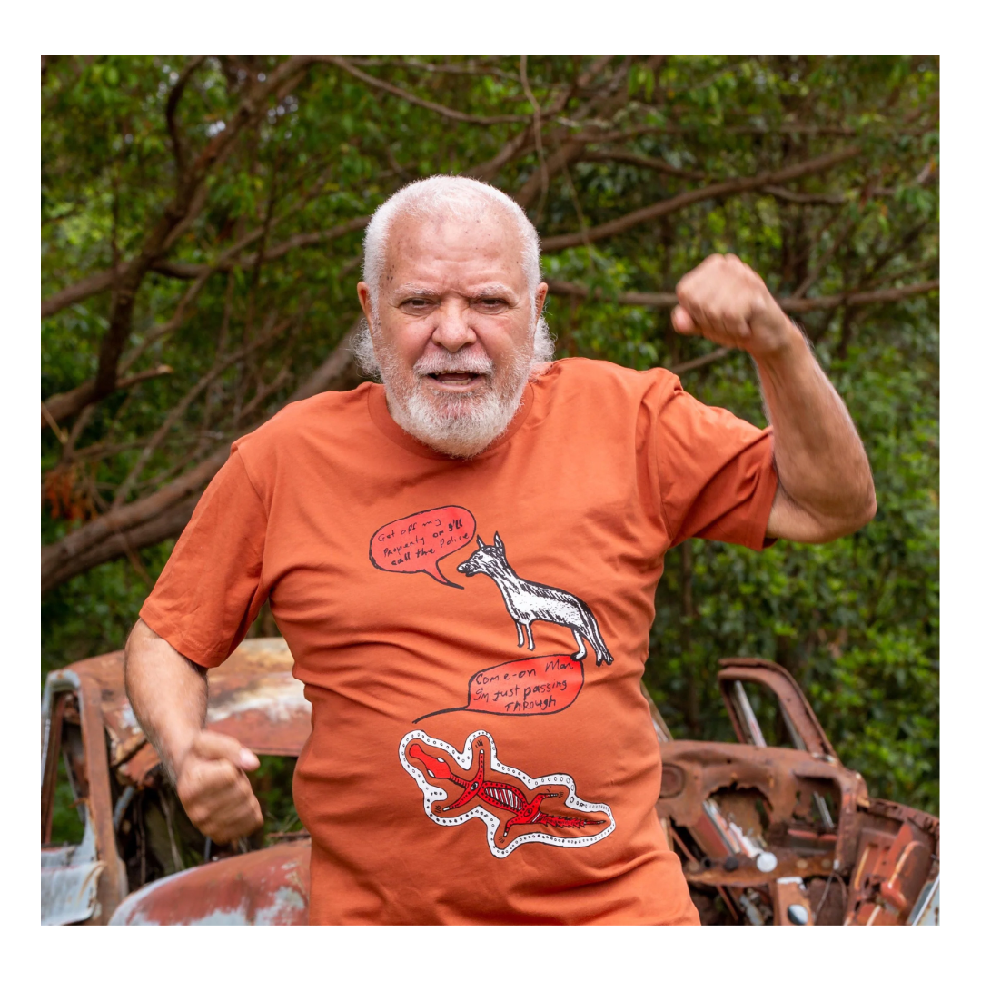 MUNIMBA-JA ART CENTRE x  UNCLE NOEL (GULLA) BLAIR |  'People Must Not Know' | T-shirt / short sleeves / green