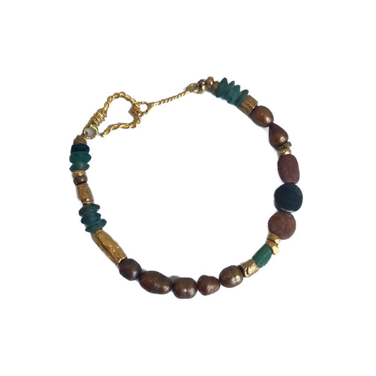 ARTIZ | ‘Golden Pearls Bracelet’ | Gold-plated bronze pieces / ancient roman glass / pearl