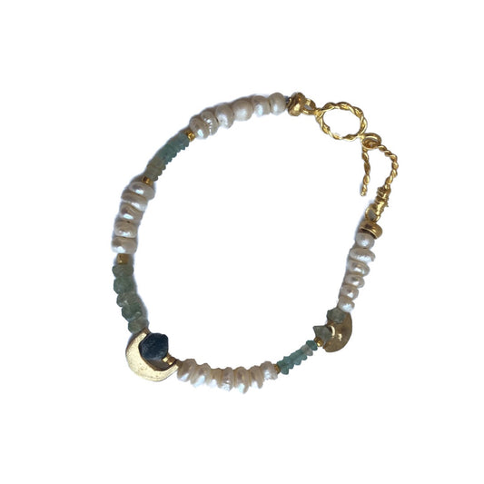 ARTIZ | ‘Raw Emerald Bracelet’ | Gold-plated bronze pieces / mixed semi-precious stones