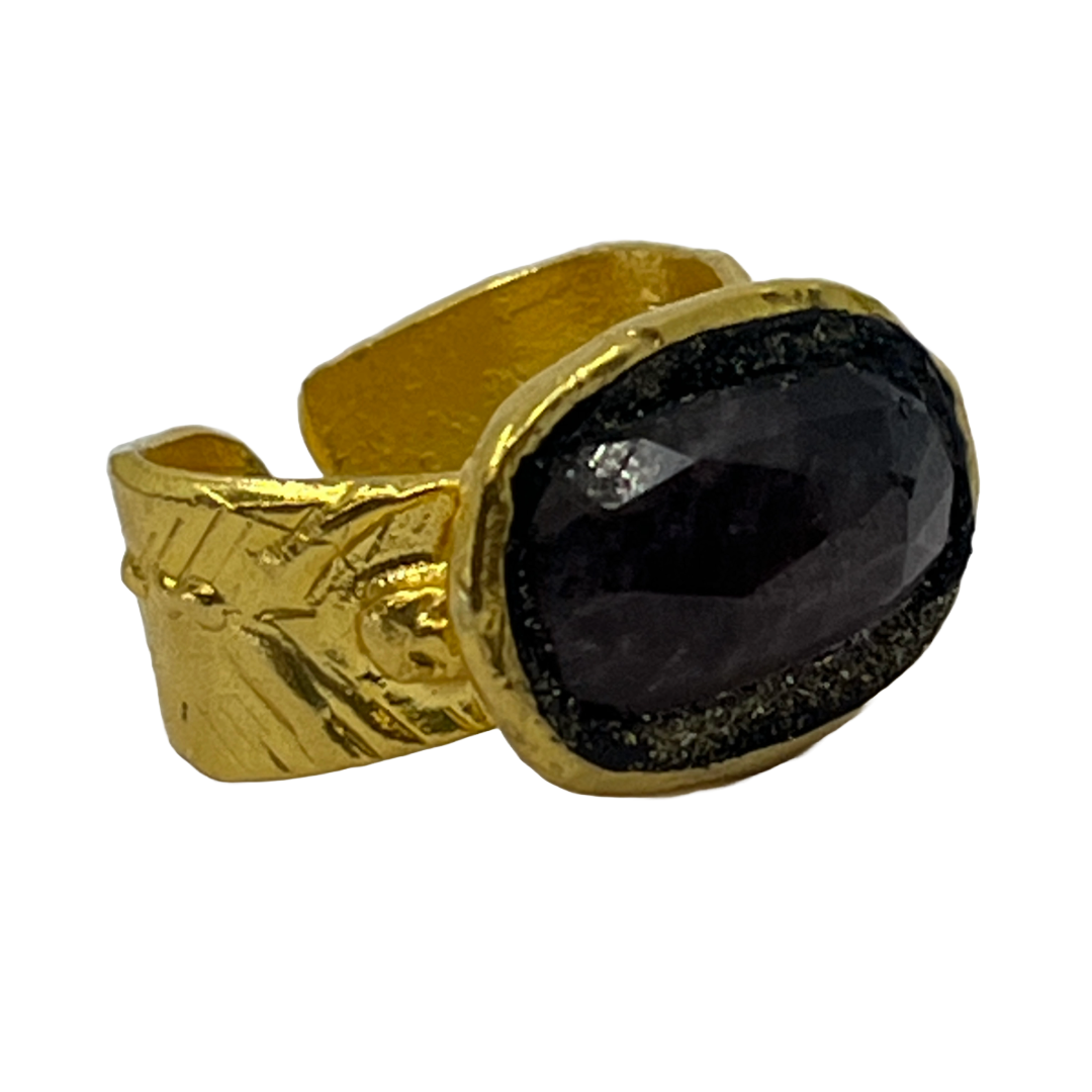 ARTIZ | 'Ruby Ring - adjustable' | Gemstone / gold plated bronze