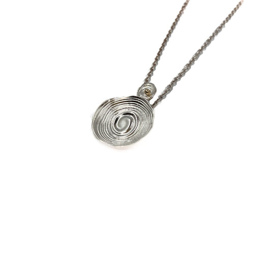 KATE HUNTER | ‘Water Goddess’ pendant | 925 silver / 14.2g | 18k | 50 cm chain